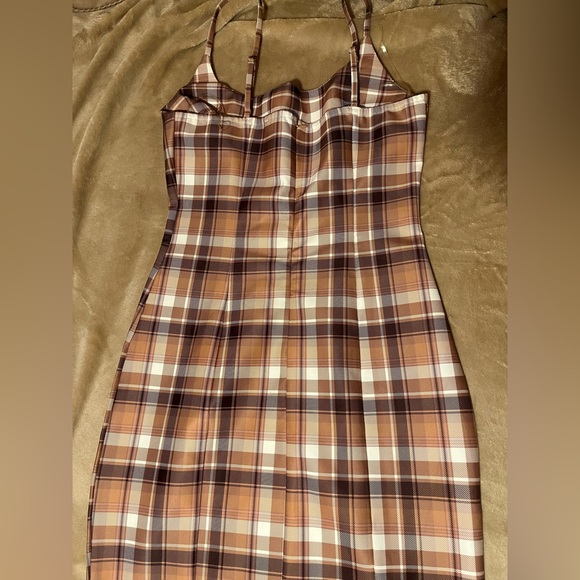 Bought at a boutique never worn size M - Picture 2 of 3